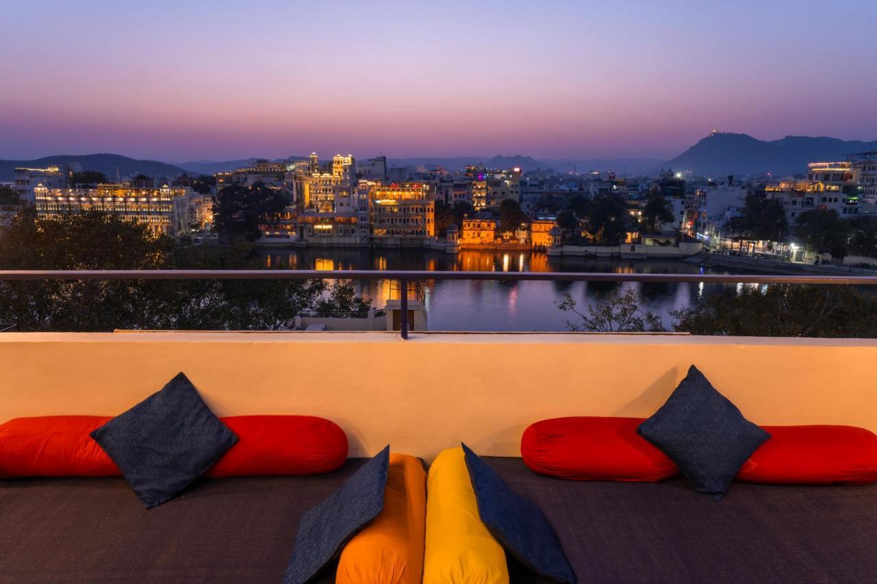 Shalom Backpackers Udaipur Pansiyon Dış mekan fotoğraf