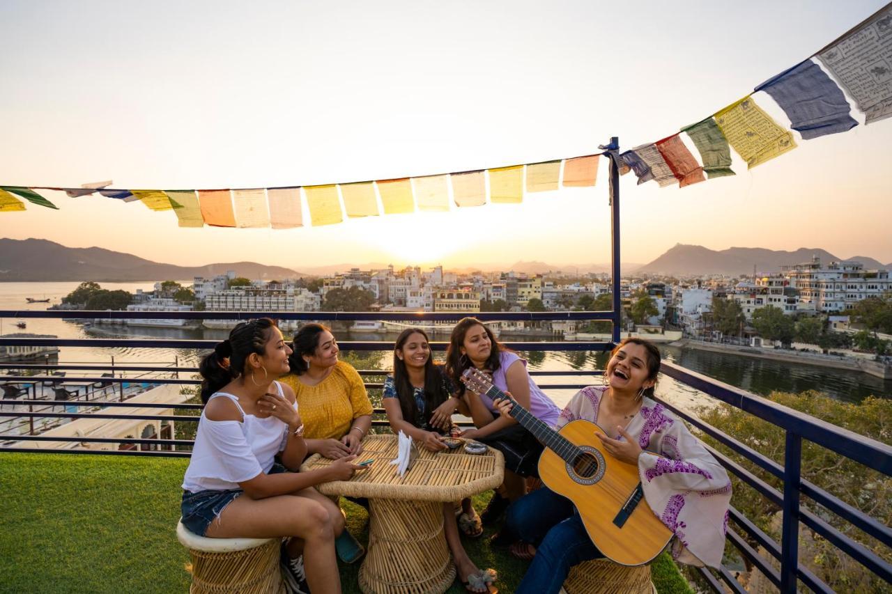 Shalom Backpackers Udaipur Pansiyon Dış mekan fotoğraf