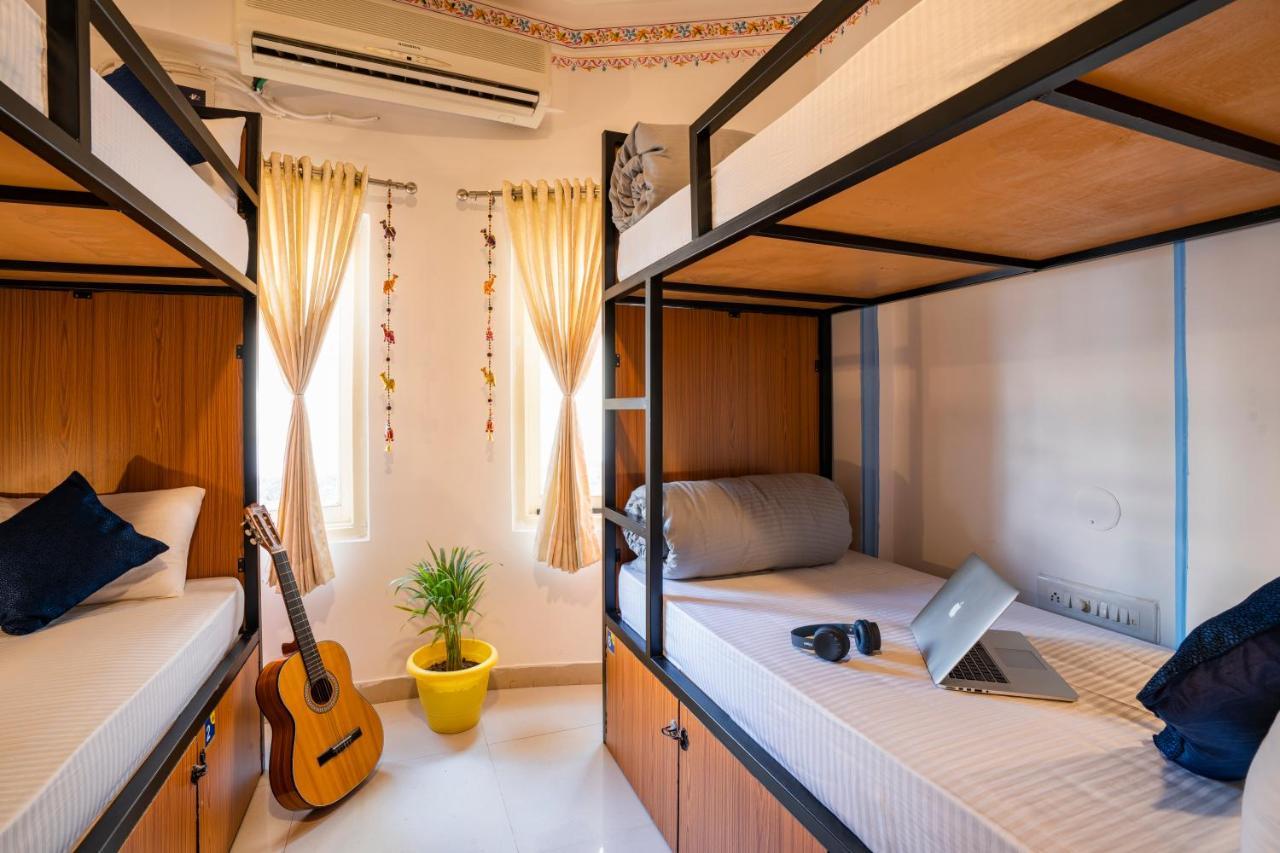 Shalom Backpackers Udaipur Pansiyon Dış mekan fotoğraf