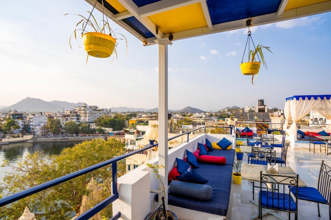 Shalom Backpackers Udaipur Pansiyon Dış mekan fotoğraf