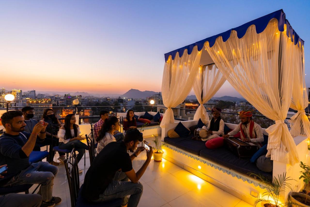 Shalom Backpackers Udaipur Pansiyon Dış mekan fotoğraf