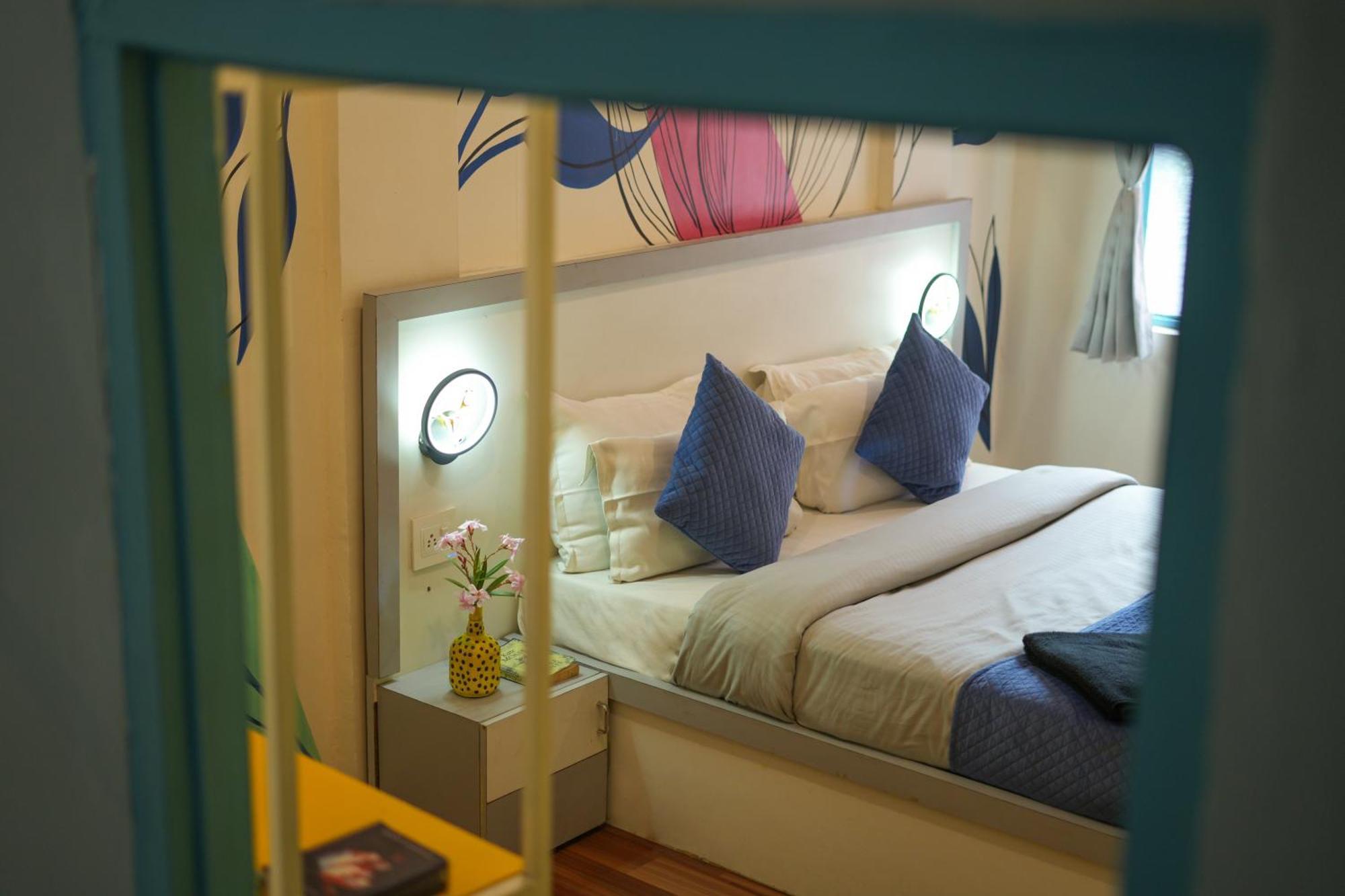 Shalom Backpackers Udaipur Pansiyon Dış mekan fotoğraf